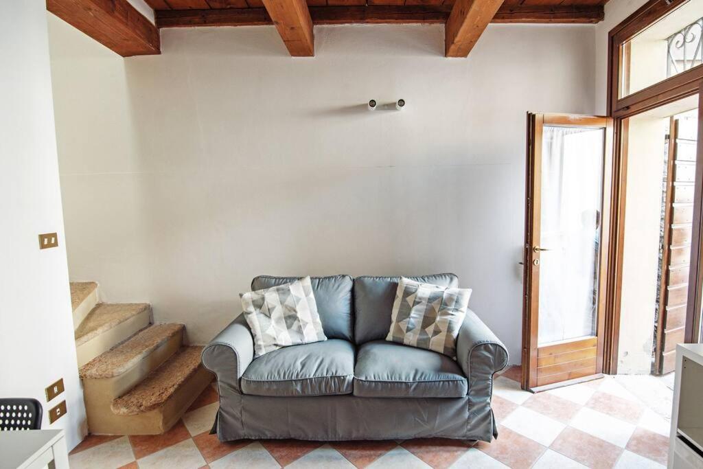 Casa Benzoni Apartment มานโตวา ภายนอก รูปภาพ