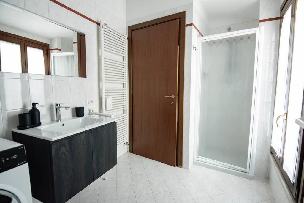 Casa Benzoni Apartment มานโตวา ภายนอก รูปภาพ